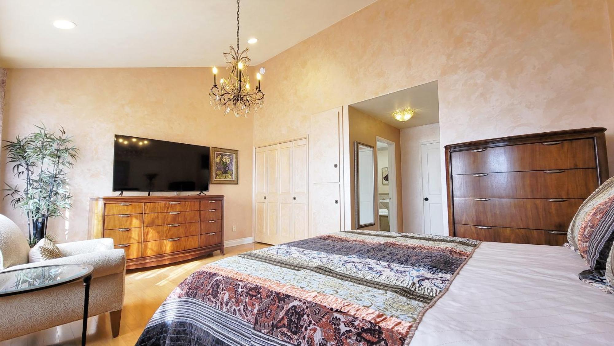Casa Lux Monica Prime Santa Monica Luxury One-of-a-kind