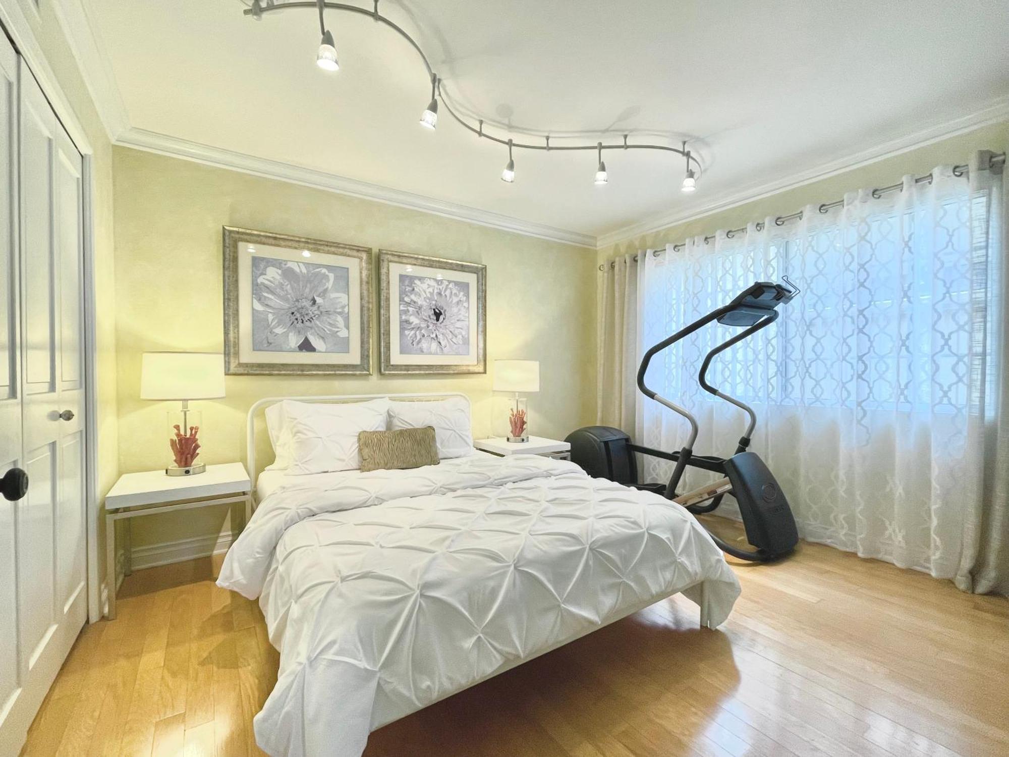Apartment Casa Lux Monica Prime Santa Monica Luxury One-of-a-kind Los Angeles