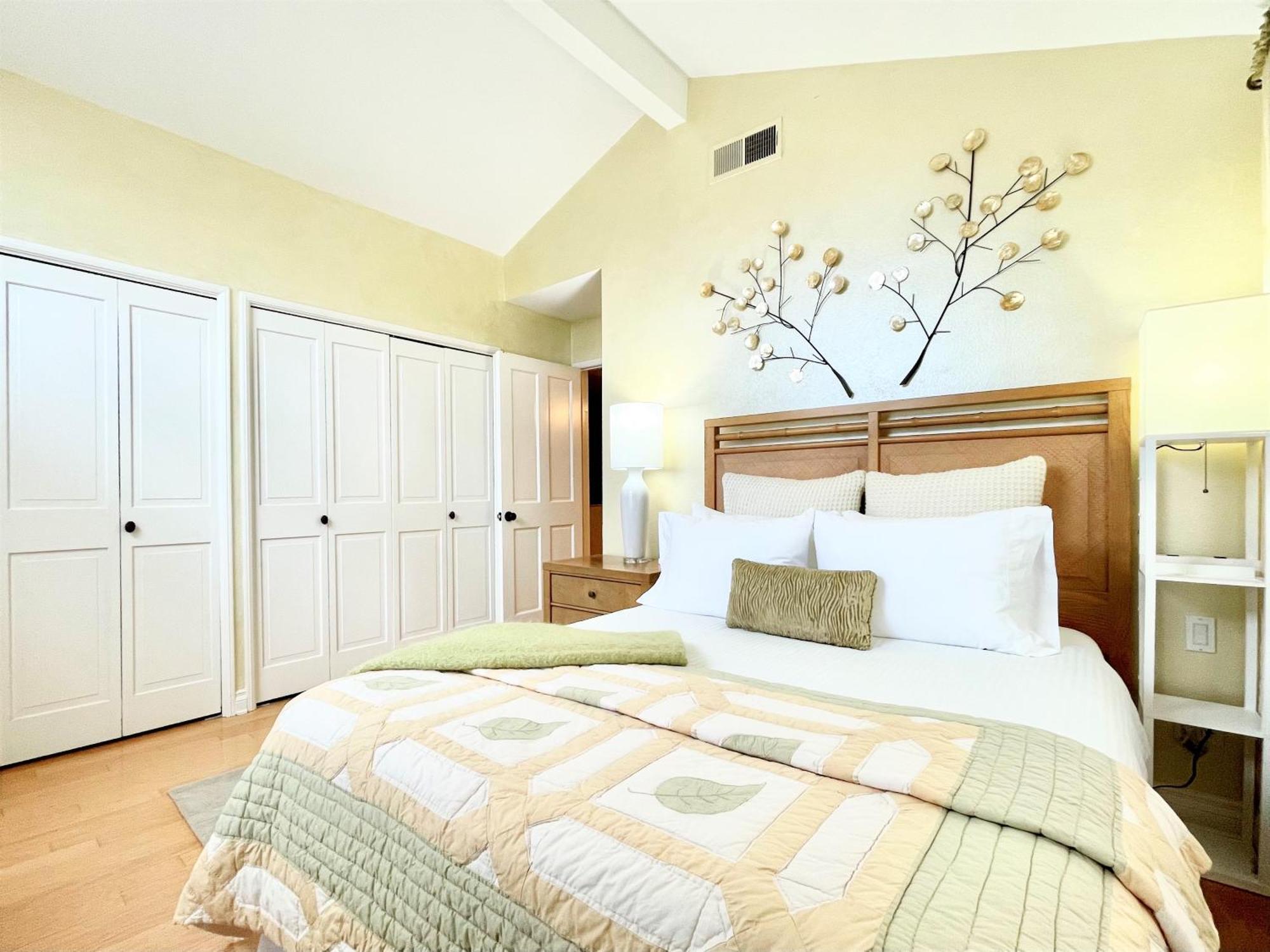 Casa Lux Monica Prime Santa Monica Luxury One-of-a-kind Apartment *