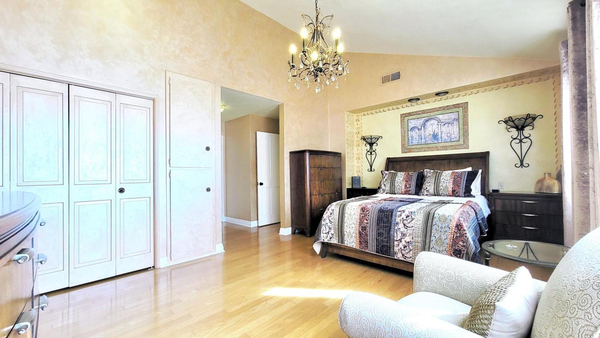Casa Lux Monica Prime Santa Monica Luxury One-of-a-kind Apartment Los Angeles
